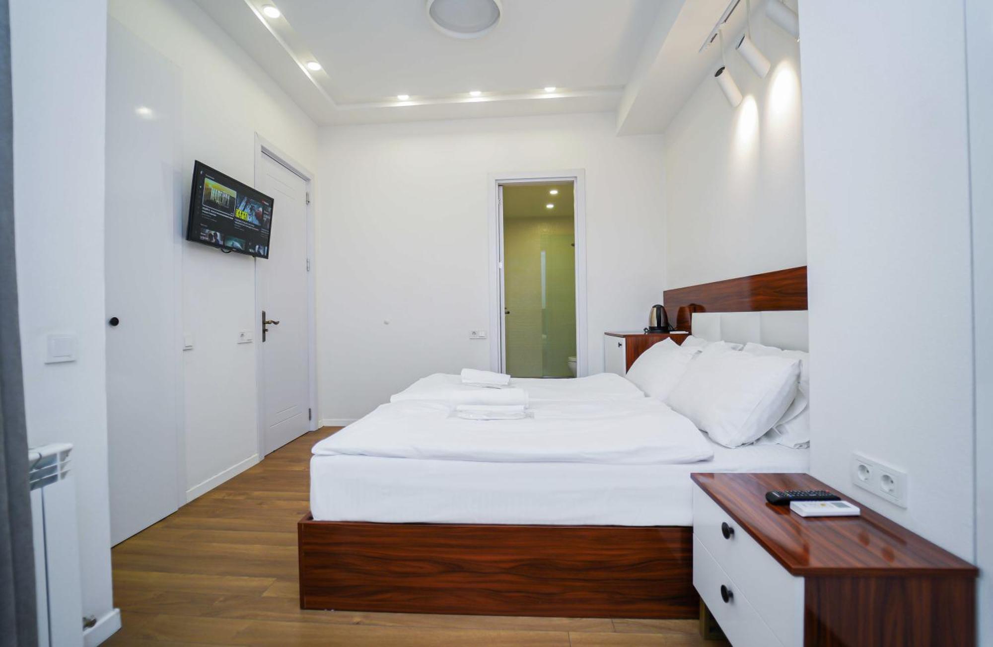 Type With Mini Kitchen And Balcony On Melikishvili, Center شقة