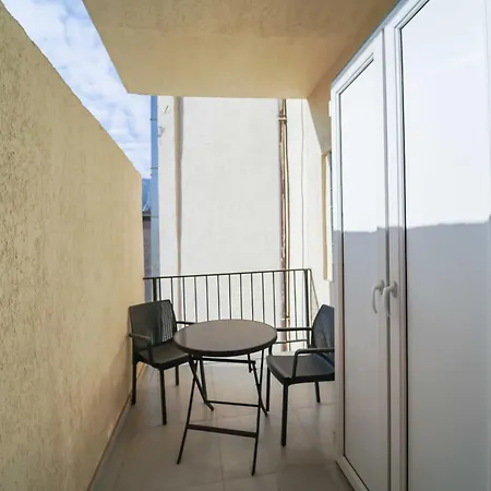 Hotel Type Room With Mini Kitchen And Balcony On Melikishvili, City Center Tbilisi Exterior photo